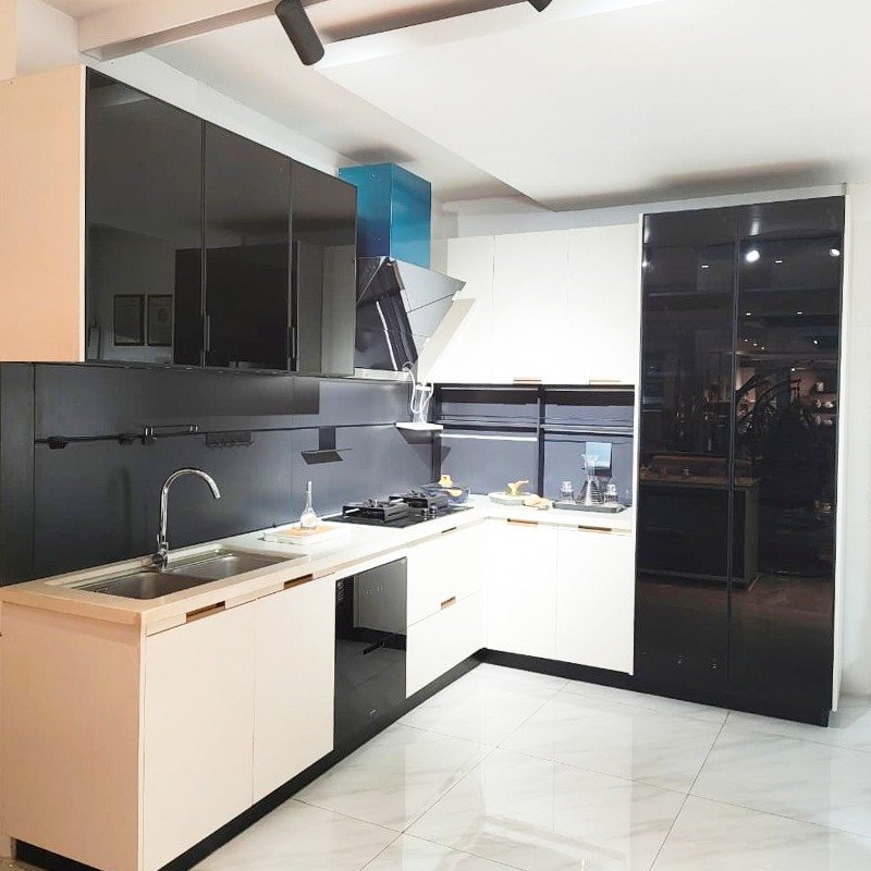 Signature Two Tone Beige & Black L-Shaped Kitchen